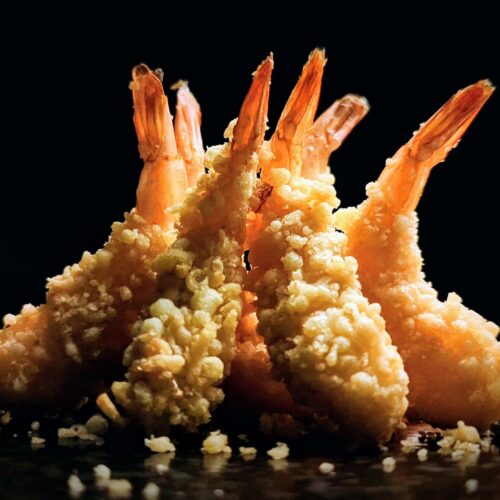 Crispy air fryer tempura shrimp served with spicy mayo.